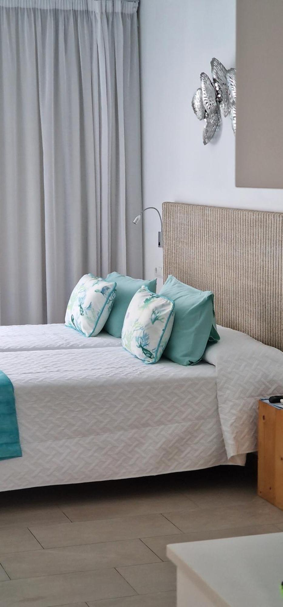 Apartamentos Costamar II Ес Пухолс Екстериор снимка