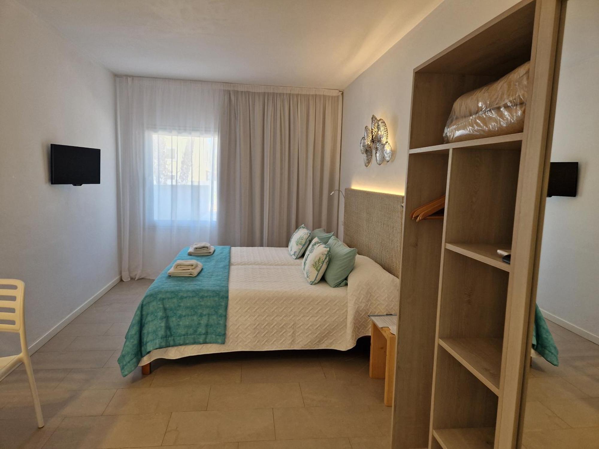 Apartamentos Costamar II Ес Пухолс Екстериор снимка